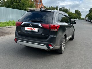 2019 Mitsubishi Outlander III Рестайлинг 3, чёрный, 2490000 рублей, вид 3
