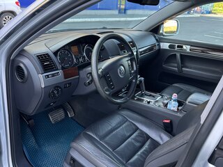 2006 Volkswagen Touareg I, серый, 970000 рублей, вид 5
