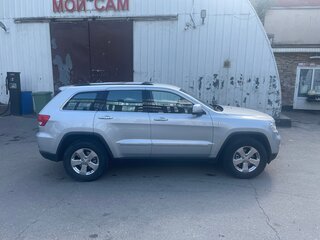 2010 Jeep Grand Cherokee IV (WK2), серебристый, 1550000 рублей, вид 4