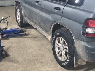 2000 Mitsubishi Pajero iO, серый, 380000 рублей, вид 2