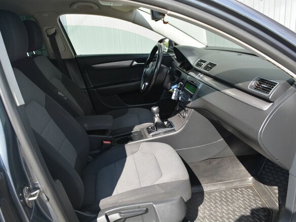 2011 Volkswagen Passat B7, серый, 879888 рублей - вид 17