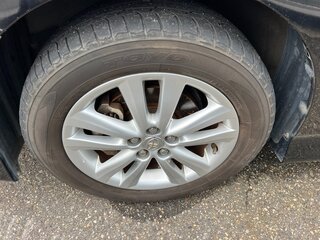2011 Toyota Wish II, чёрный, 1480000 рублей, вид 3