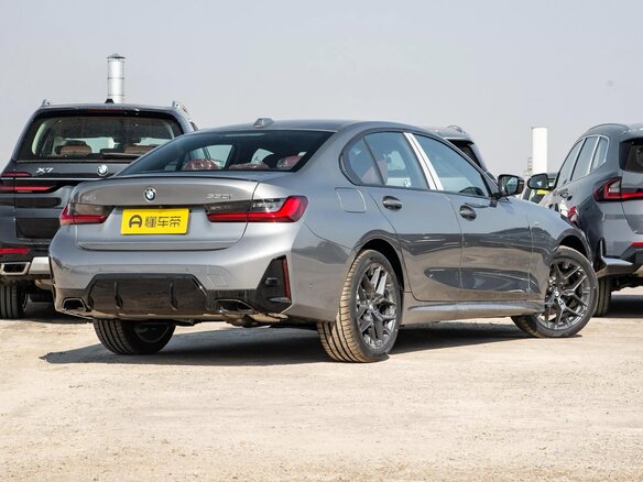 2025 BMW 3 серии 330i VII (G2x) Рестайлинг, серебристый, 5668000 рублей - вид 7