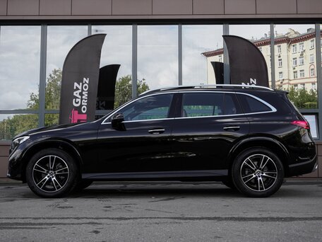 2025 Mercedes-Benz GLC 260 L II (X254), чёрный, 7099000 рублей, вид 2
