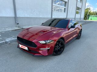 2020 Ford Mustang VI Рестайлинг, красный, 3050000 рублей, вид 4