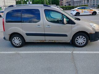 2008 Peugeot Partner II, бежевый, 360000 рублей, вид 3