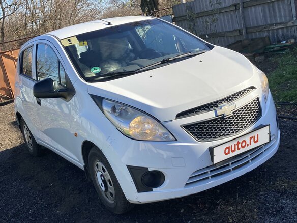 2011 Chevrolet Spark III, белый, 530000 рублей - вид 2