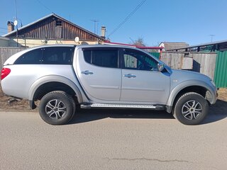 2011 Mitsubishi L200 IV, серый, 1450000 рублей, вид 3