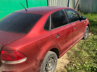 2013 Volkswagen Polo V, красный, 570000 рублей, вид 2