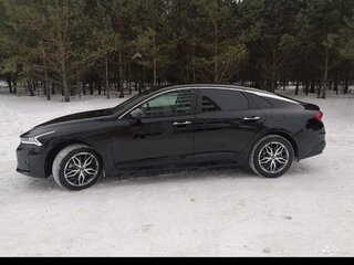 2020 Kia K5 III, чёрный, 2600000 рублей, вид 1