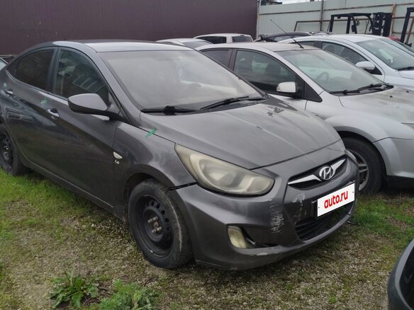 2013 Hyundai Solaris I, чёрный, 335000 рублей