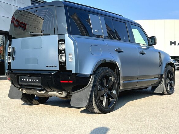 2021 Land Rover Defender 110 II, синий - вид 16