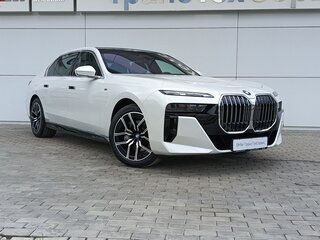 2025 BMW 7 серии 740i xDrive VII (G70), белый, 16500000 рублей, вид 1