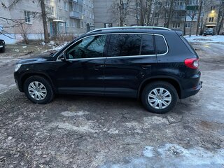 2010 Volkswagen Tiguan I, чёрный, 800000 рублей, вид 4