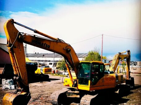 2006 Komatsu PC200-7, золотистый, 3600000 рублей, вид 3