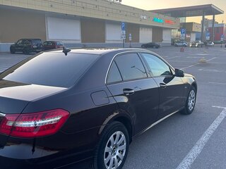 2010 Mercedes-Benz E-Класс 200 5G-Tronic IV (W212, S212, C207), коричневый, 1150000 рублей, вид 3