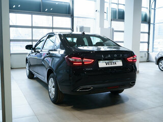 2026 Lada (ВАЗ) Vesta I Рестайлинг (NG), чёрный, 1860000 рублей, вид 2