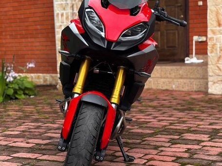 2020 BMW F 900 XR, красный, 1650000 рублей, вид 2