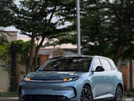 2025 Arcfox T1 42.3 kWh, голубой, 1700000 рублей, вид 1