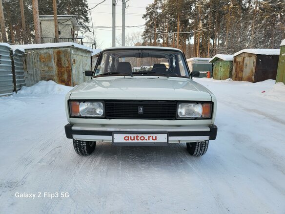 1997 Lada (ВАЗ) 2105, белый - вид 3