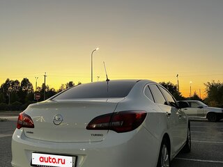 2013 Opel Astra J Рестайлинг, белый, 745000 рублей, вид 5