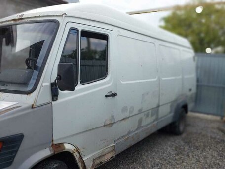 1983 Mercedes-Benz T1, белый, 300000 рублей, вид 2