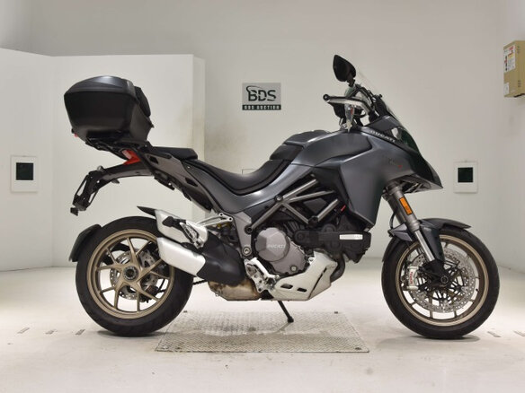 2020 Ducati Multistrada 1260, серый, 1300000 рублей
