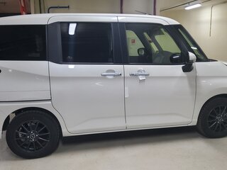 2022 Toyota Roomy I Рестайлинг, белый, 1650000 рублей, вид 4