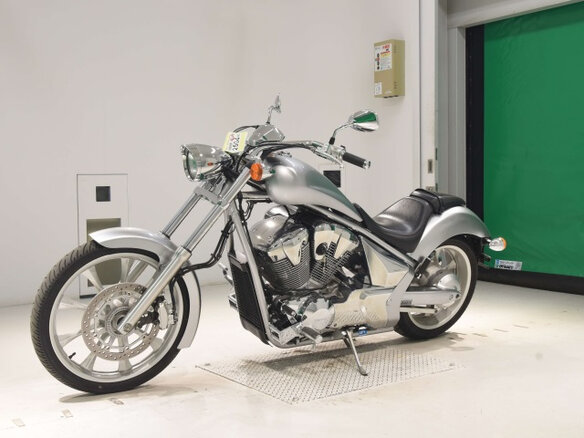 2010 Honda VT 1300CX Fury, серебристый, 810000 рублей - вид 5