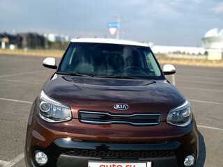 2017 Kia Soul II Рестайлинг, коричневый, 3000000 рублей, вид 2