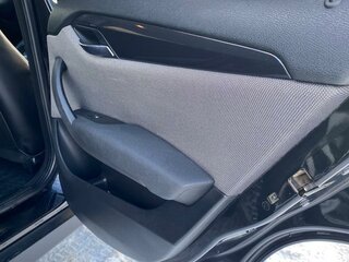 2011 BMW X1 18i I (E84), чёрный, 1380000 рублей, вид 4