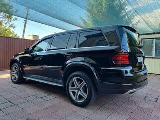 2011 Mercedes-Benz GL-Класс 500 I (X164) Рестайлинг, чёрный, 3500000 рублей, вид 4