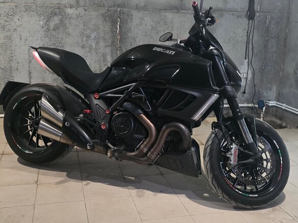 2012 Ducati Diavel, чёрный, 750000 рублей - вид 1