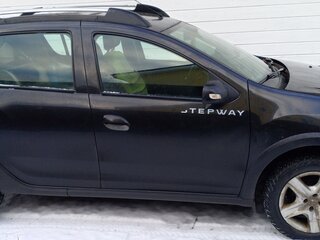 2016 Renault Sandero Stepway II, чёрный, 1200000 рублей, вид 2