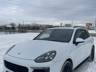 2014 Porsche Cayenne S II Рестайлинг (958), белый, 3300000 рублей, вид 1