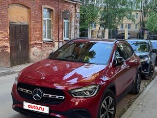 2020 Mercedes-Benz GLA 250 II (H247), красный, 4300000 рублей, вид 1