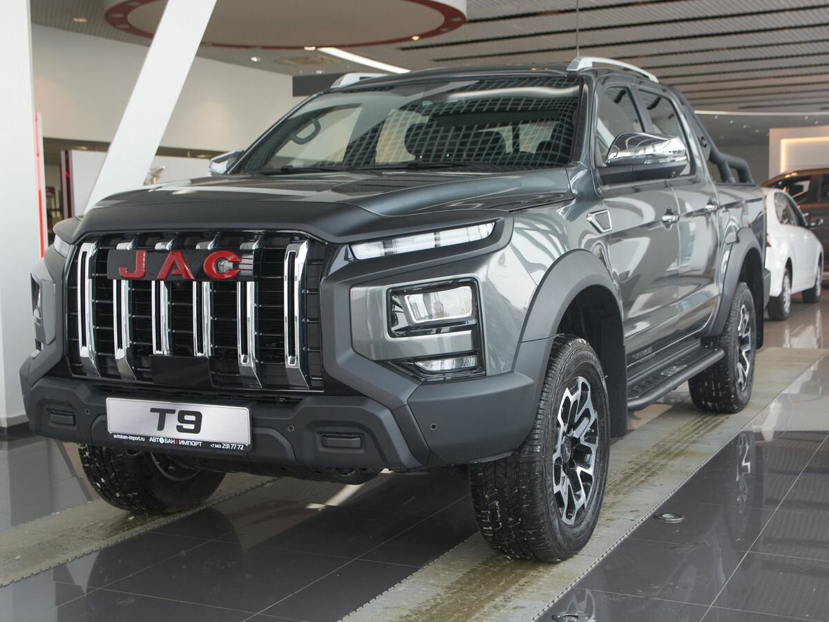 Открыть фотографии: JAC T9