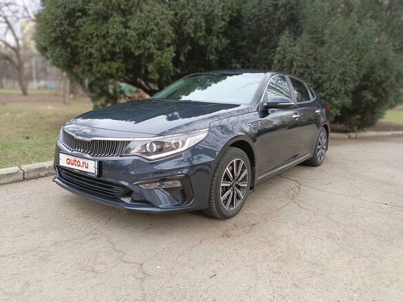 2019 Kia Optima IV Рестайлинг, синий, 2350000 рублей