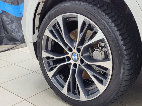 2015 BMW X6 50i II (F16), белый, 3500000 рублей - вид 21