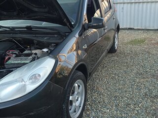 2010 Renault Sandero I, чёрный, 460000 рублей, вид 3