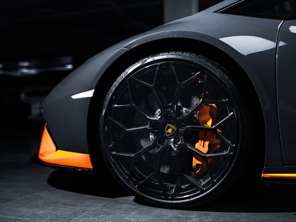 2020 Lamborghini Huracán I Рестайлинг, серый - вид 15
