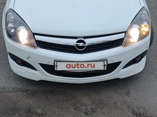 2007 Opel Astra GTC H Рестайлинг, белый, 600000 рублей, вид 3