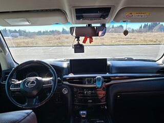 2016 Lexus LX 450d III Рестайлинг 2, белый, 6000000 рублей, вид 3
