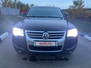 2008 Volkswagen Touareg I Рестайлинг, чёрный, 885000 рублей, вид 2
