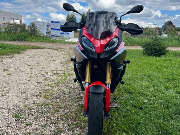 2020 BMW F 900 XR, красный, 950000 рублей - вид 2