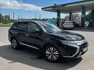 2019 Mitsubishi Outlander III Рестайлинг 3, чёрный, 2235000 рублей, вид 4