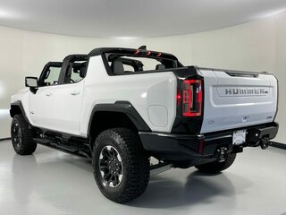 2022 GMC Hummer EV, белый, 19418509 рублей, вид 3