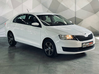 2017 Skoda Rapid I Рестайлинг, белый, 820000 рублей, вид 3