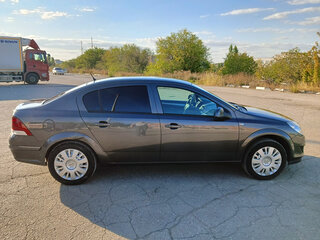 2011 Opel Astra H Рестайлинг, серый, 670000 рублей, вид 4