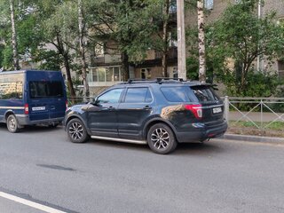 2011 Ford Explorer V, чёрный, 1350000 рублей, вид 2